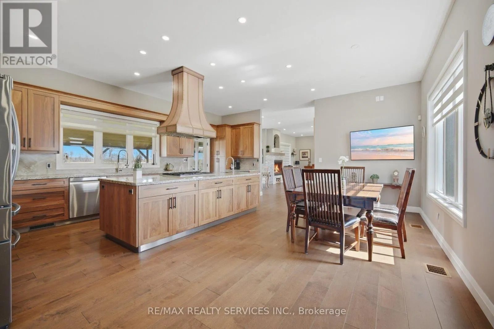 9522 WELLINGTON 22 ROAD