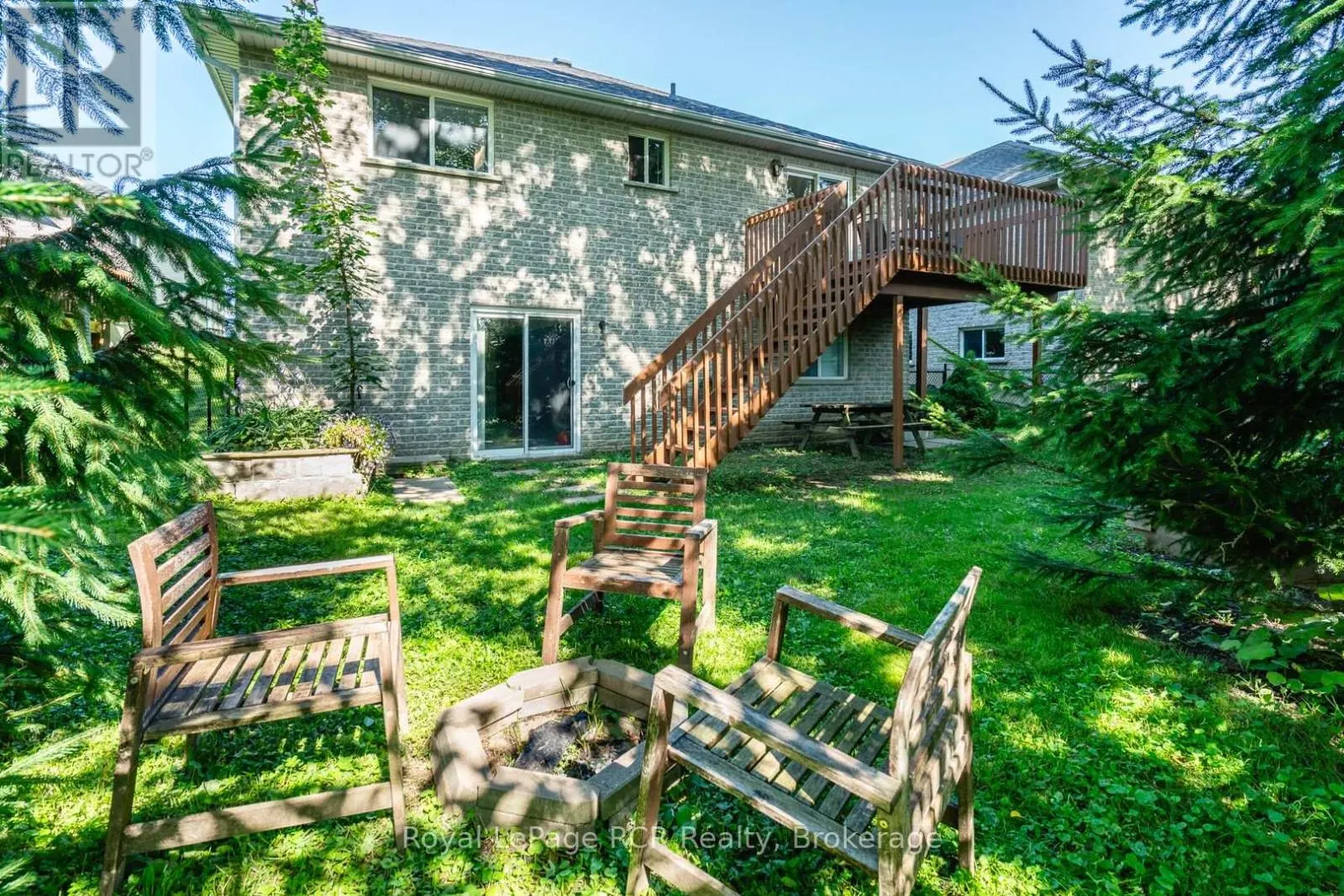 246 16TH AVENUE CRESCENT