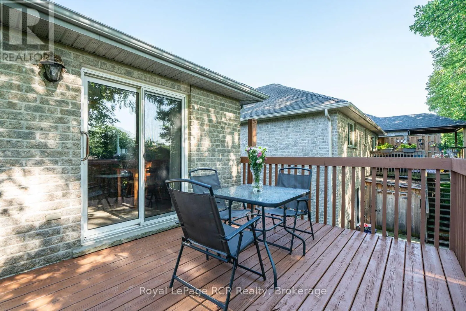 246 16TH AVENUE CRESCENT