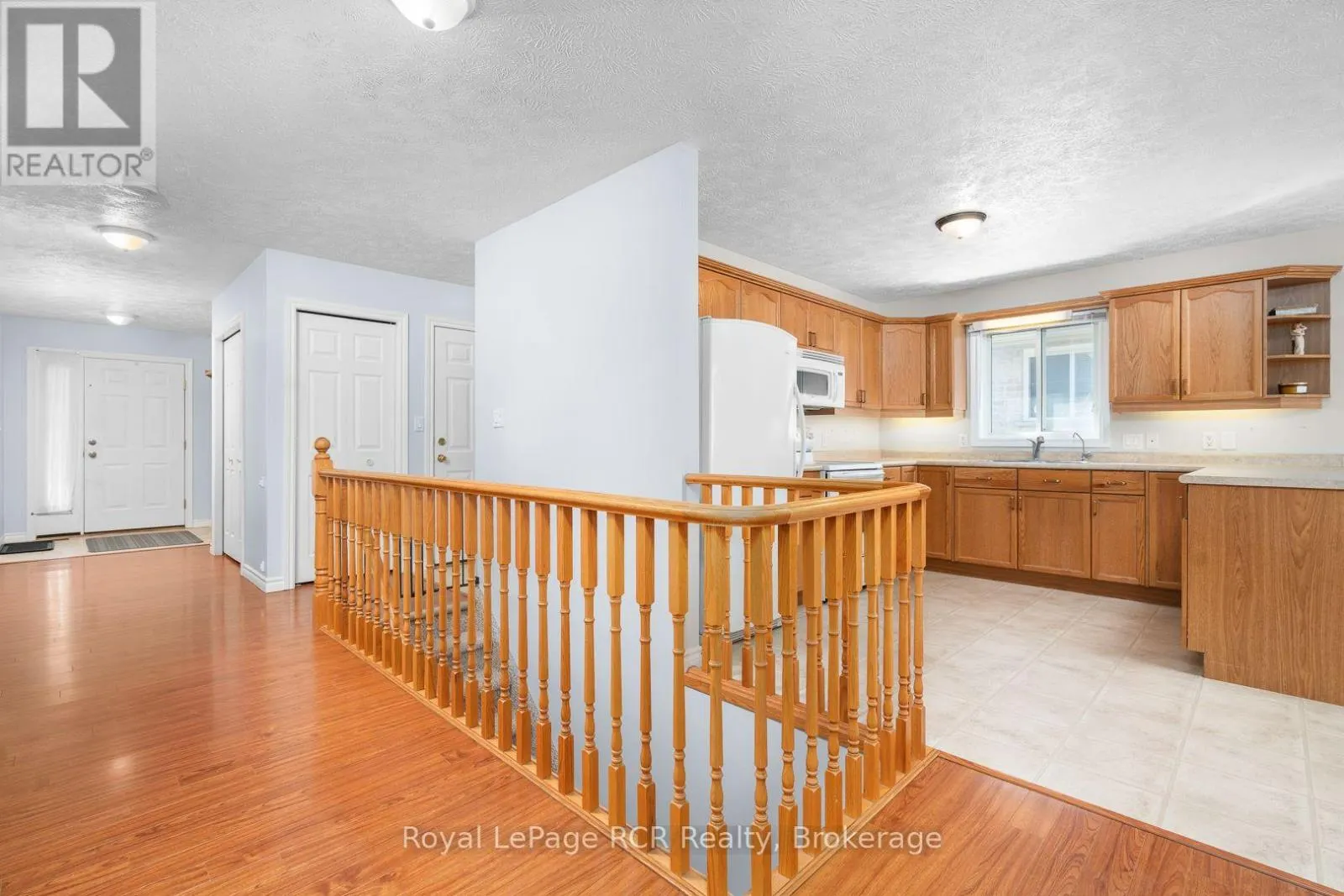 246 16TH AVENUE CRESCENT