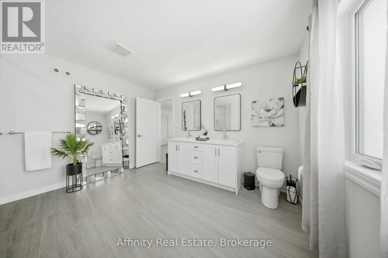 89 ACORN TRAIL