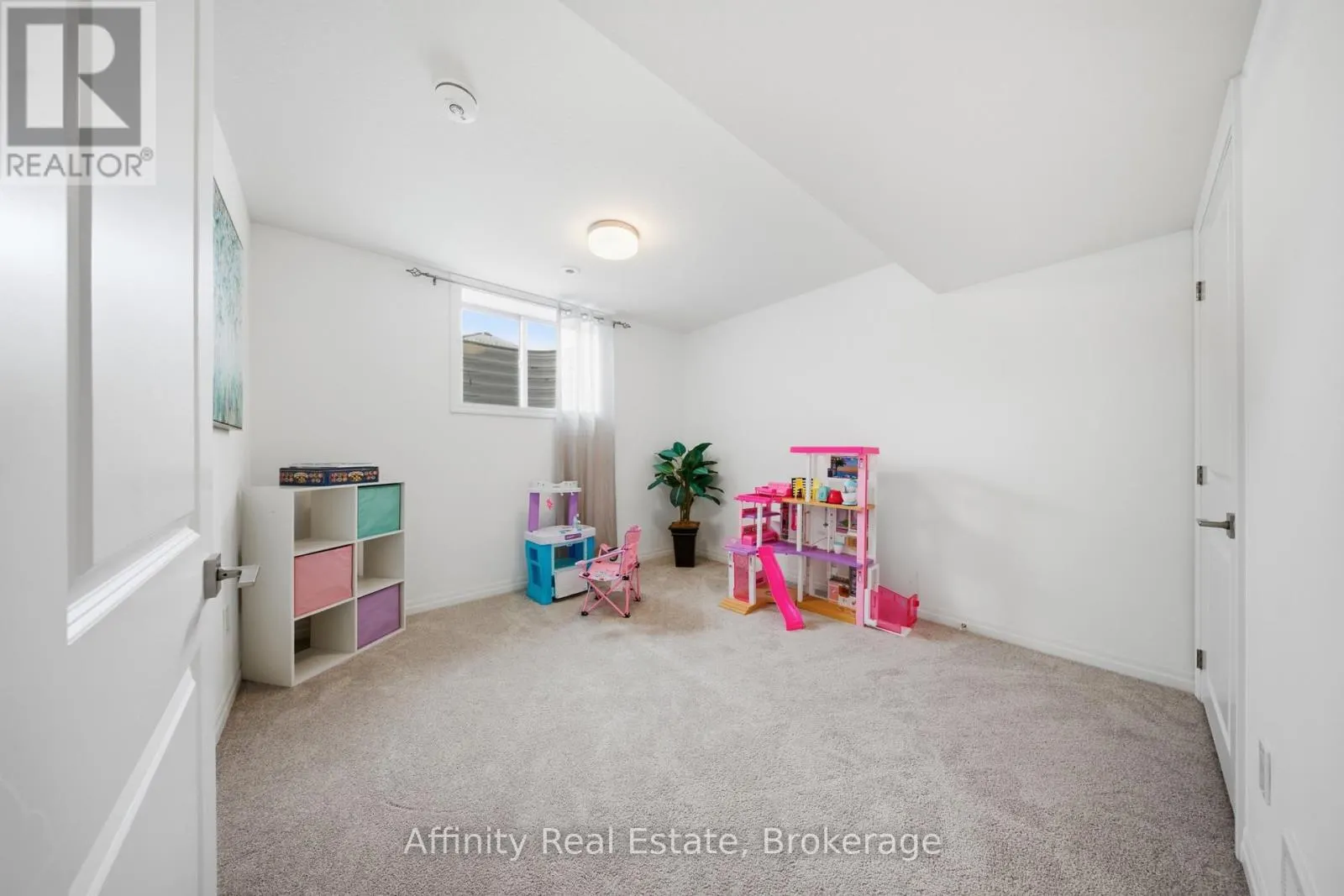 89 ACORN TRAIL