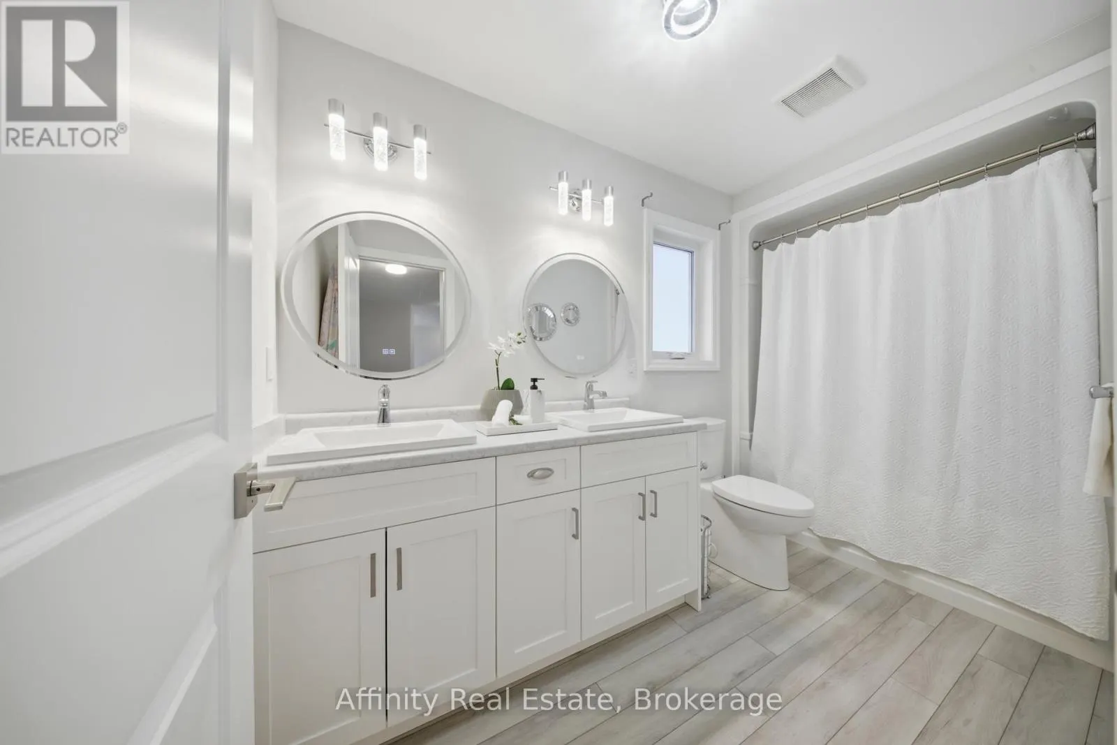 89 ACORN TRAIL