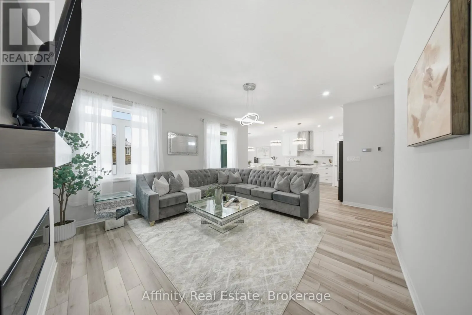 89 ACORN TRAIL