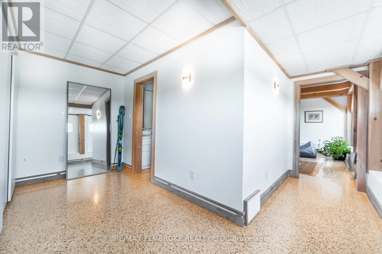 102 RANTZ ROAD