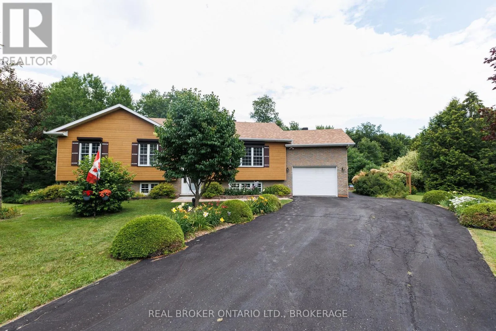 3213 DORNIE ROAD