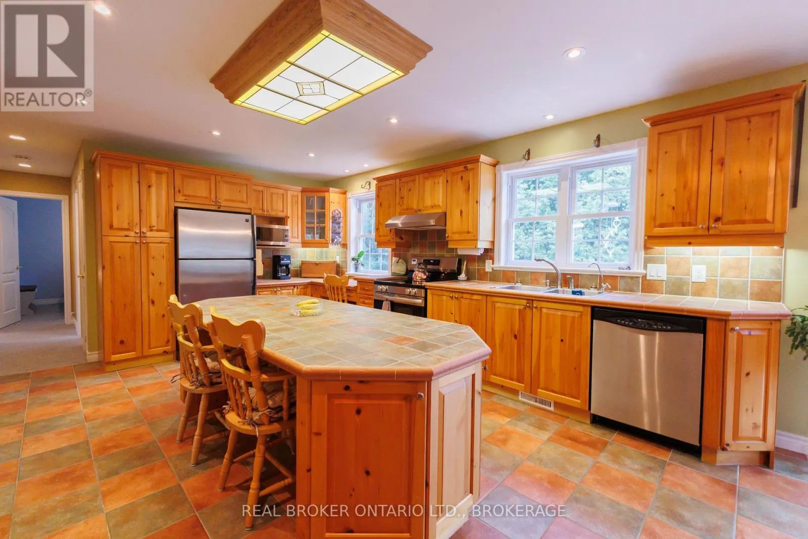 3213 DORNIE ROAD