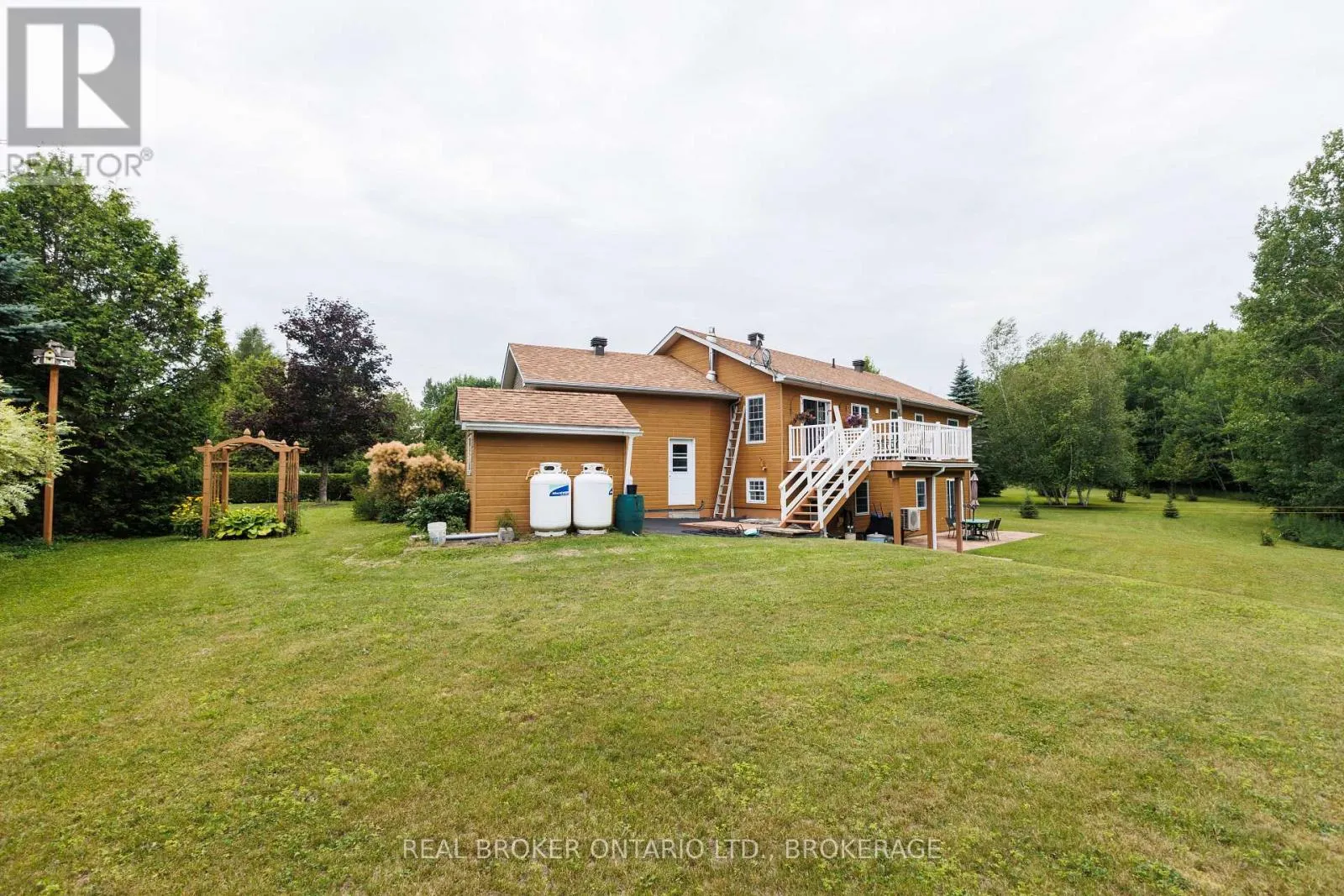 3213 DORNIE ROAD