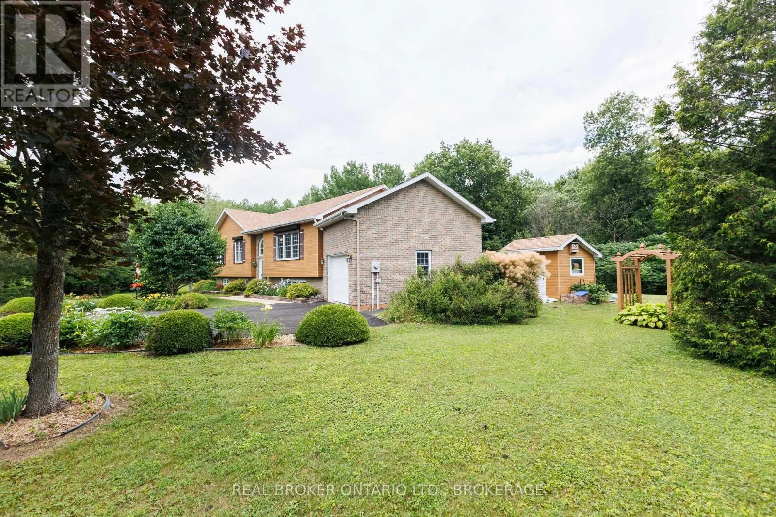 3213 DORNIE ROAD