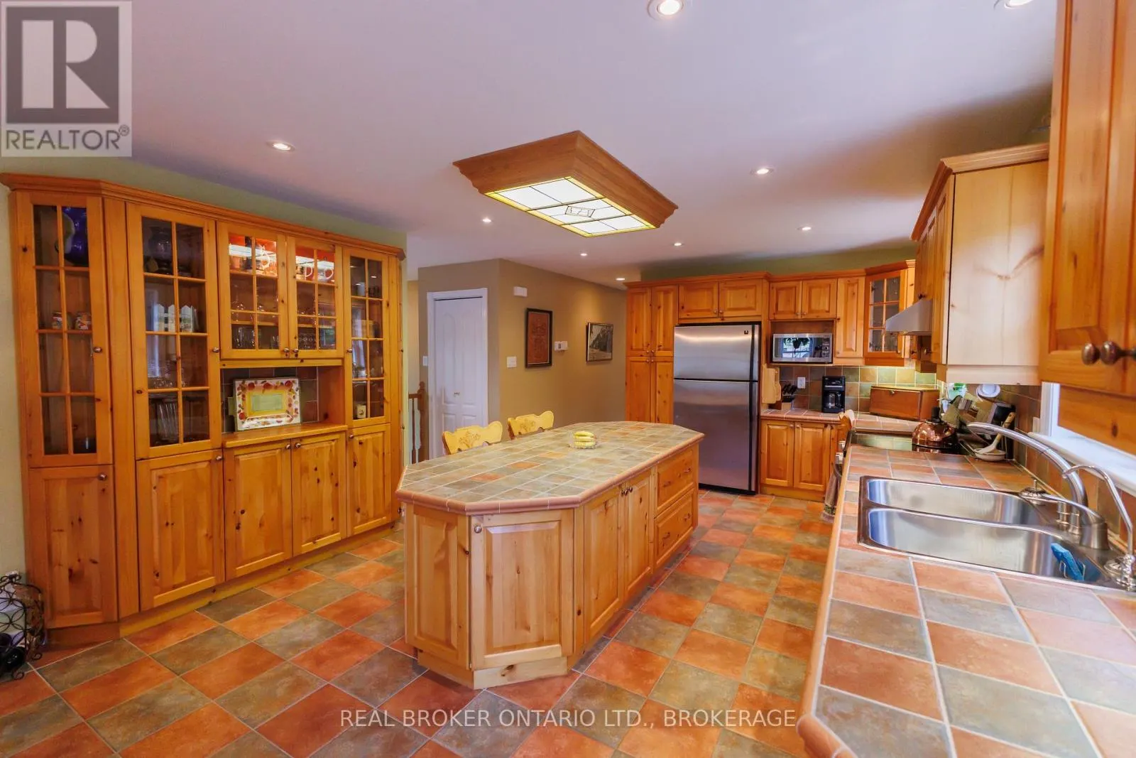 3213 DORNIE ROAD