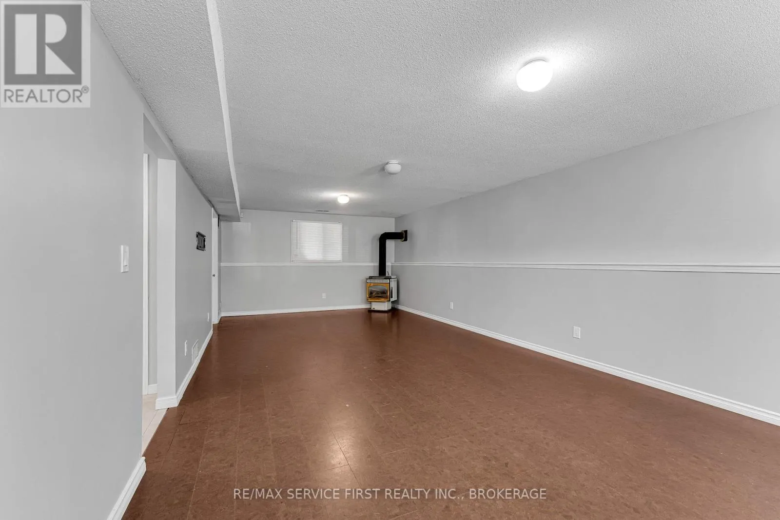 19 HERITAGE DRIVE