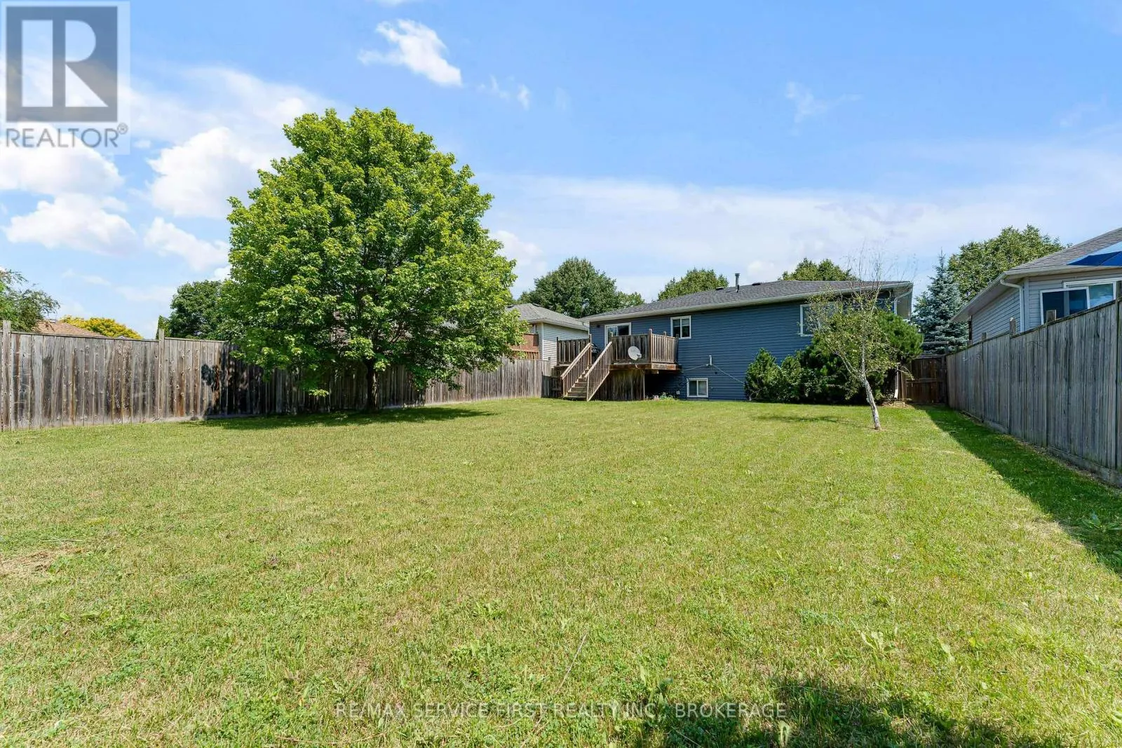 19 HERITAGE DRIVE