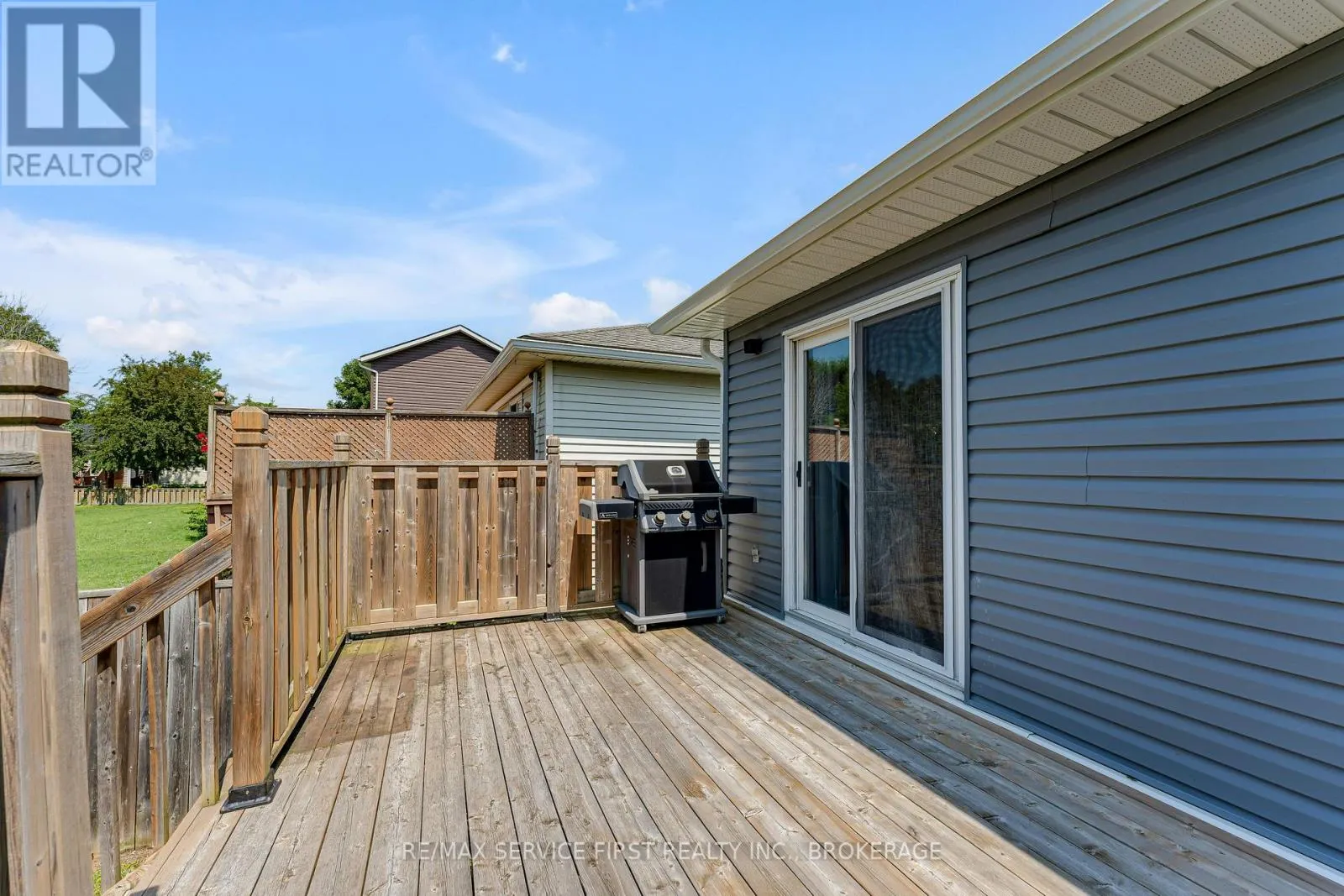 19 HERITAGE DRIVE