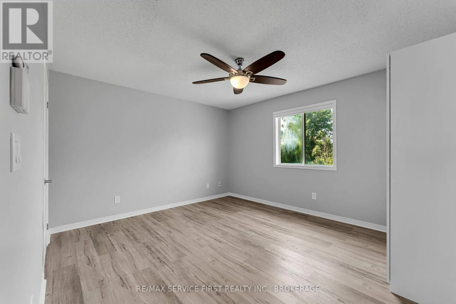 19 HERITAGE DRIVE
