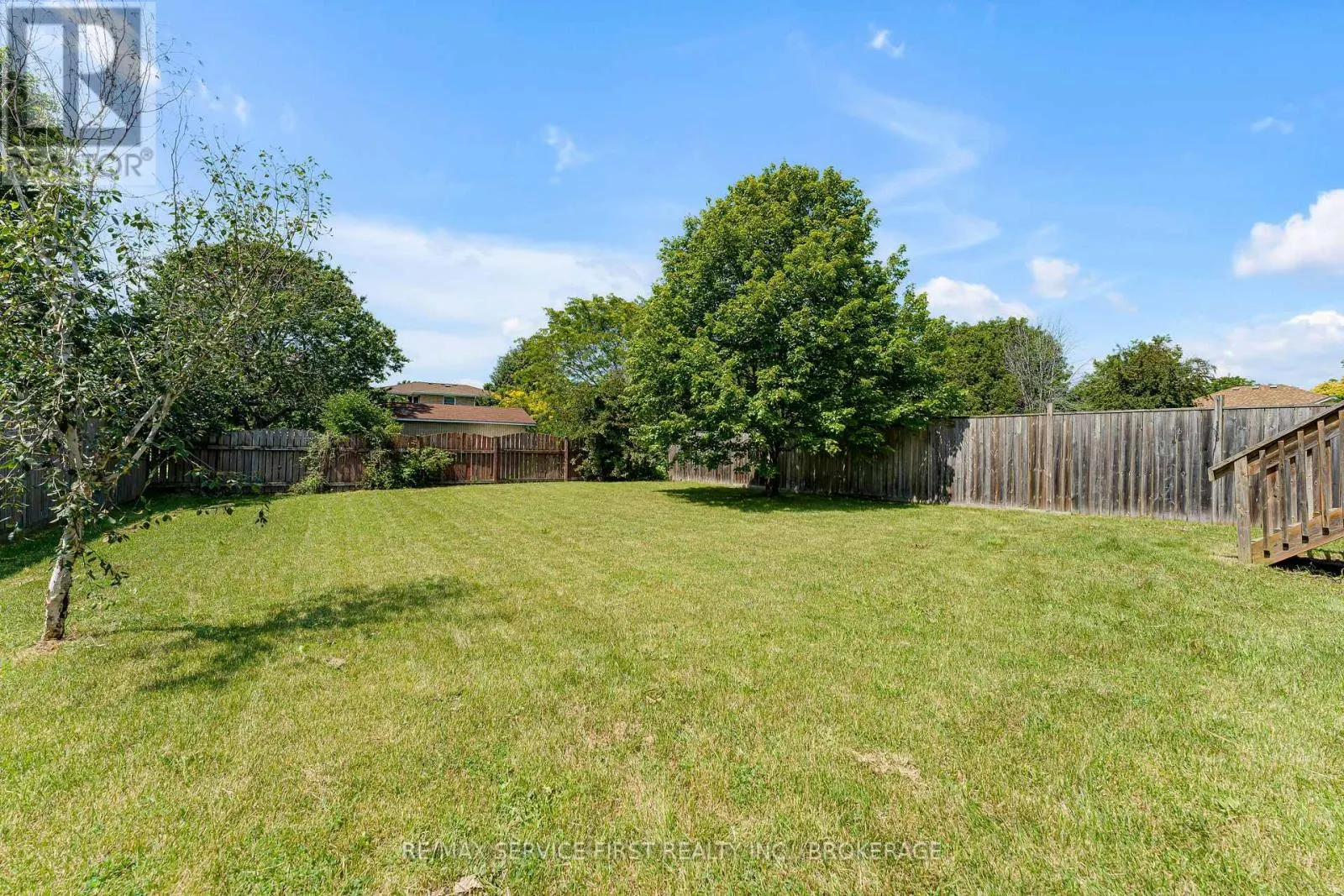 19 HERITAGE DRIVE