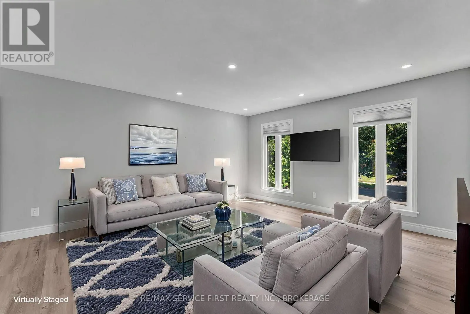 19 HERITAGE DRIVE