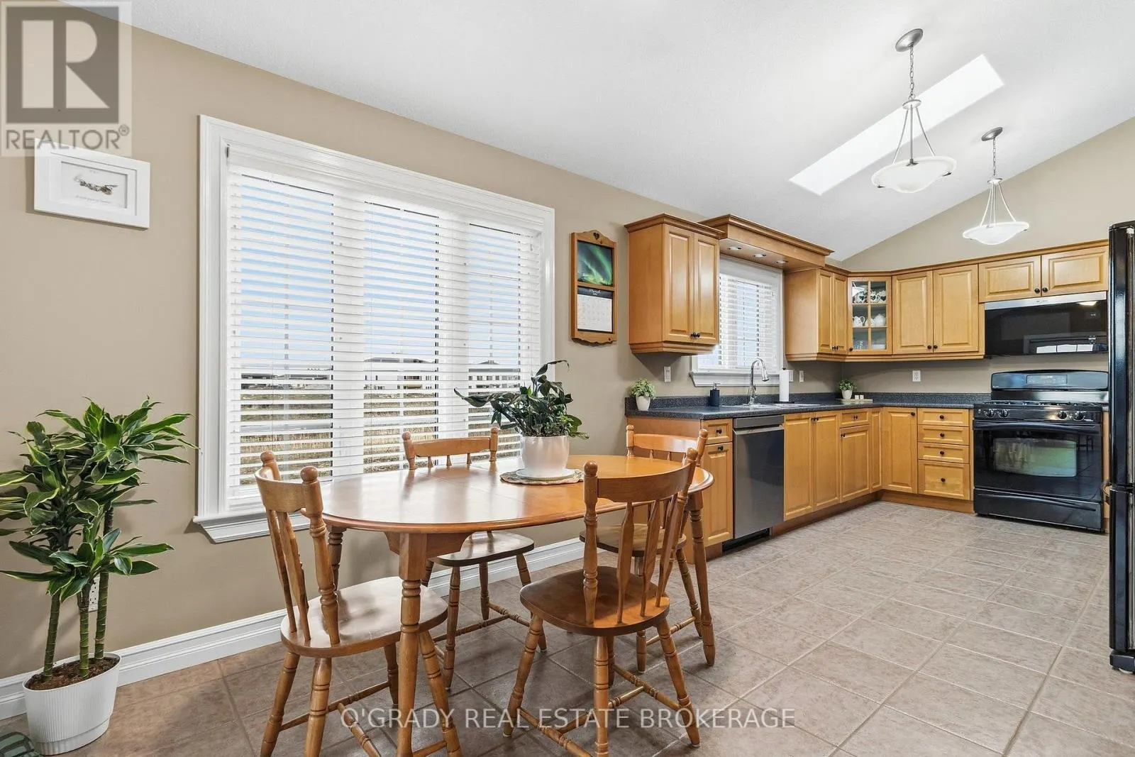 1004 CRESTWOOD DRIVE