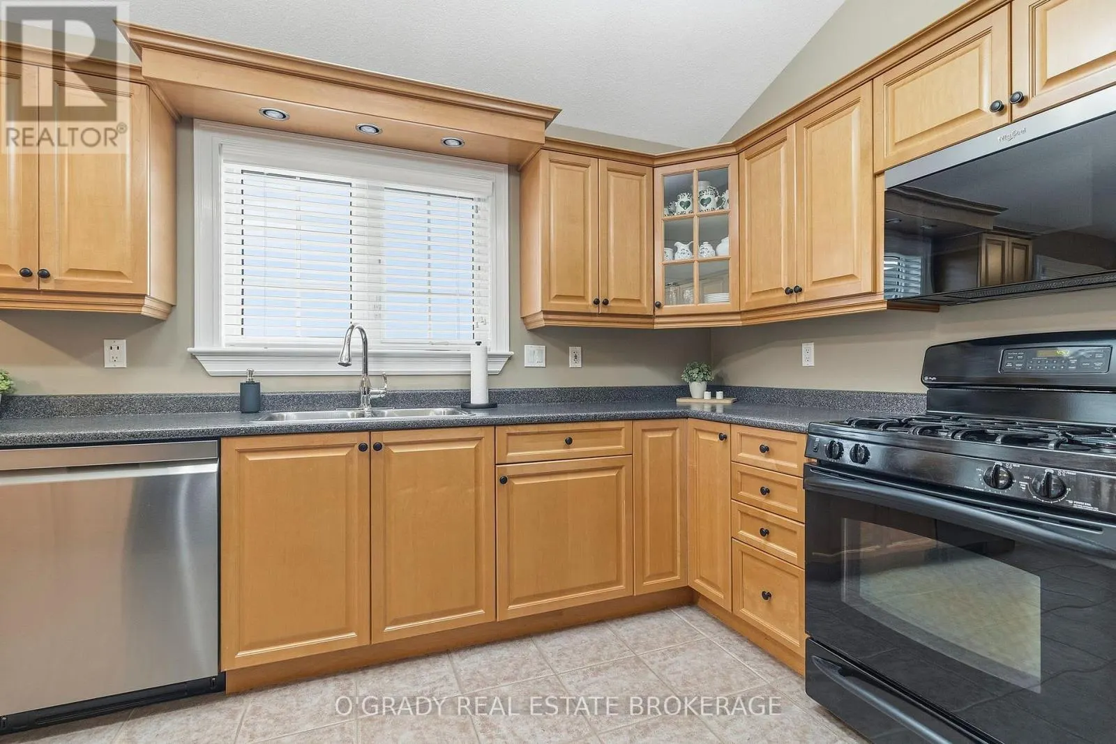 1004 CRESTWOOD DRIVE