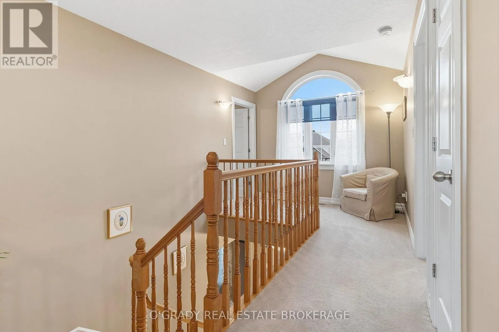 1004 CRESTWOOD DRIVE