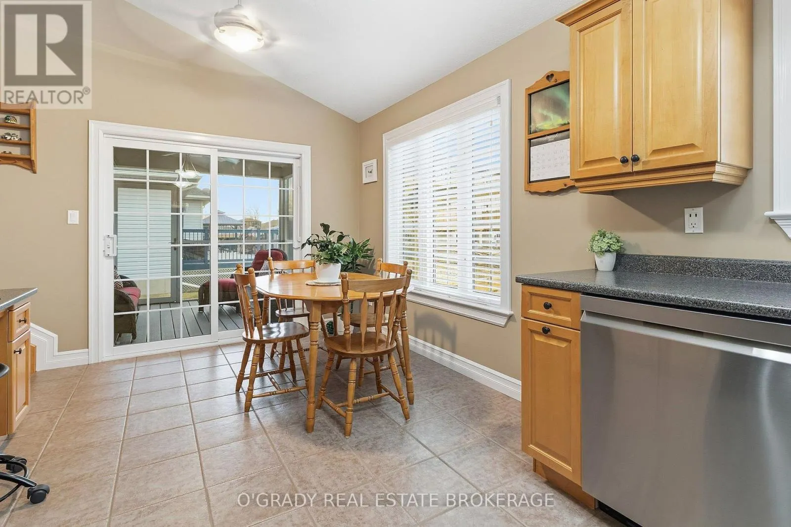1004 CRESTWOOD DRIVE