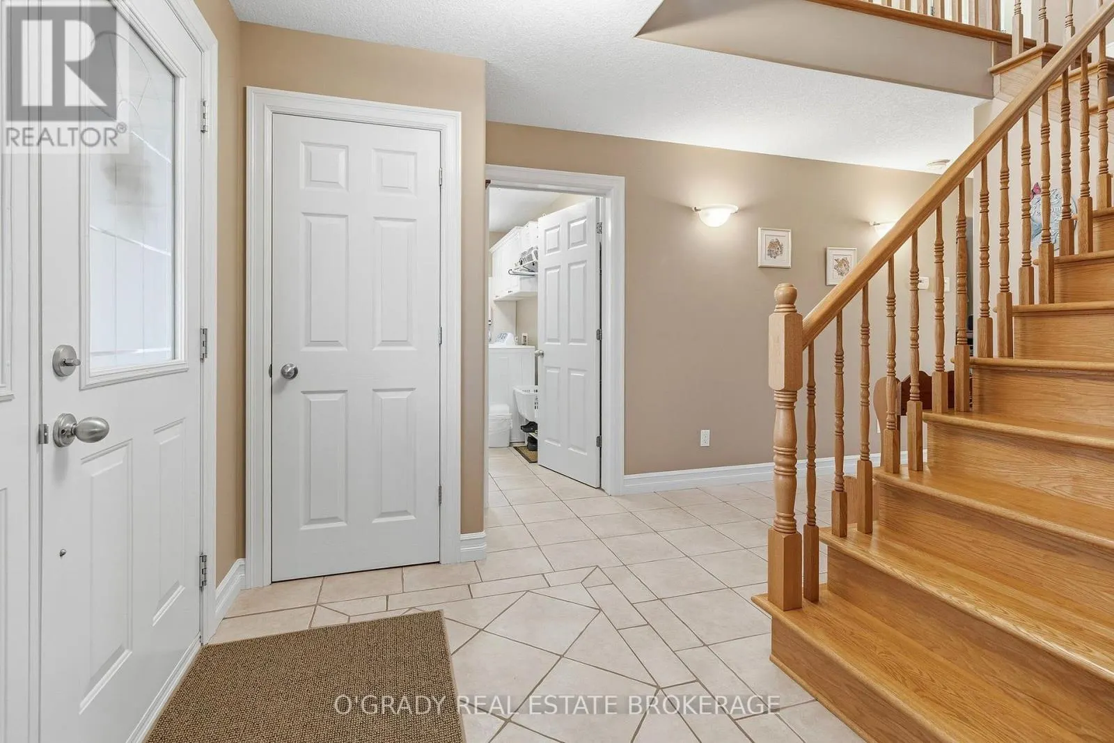 1004 CRESTWOOD DRIVE
