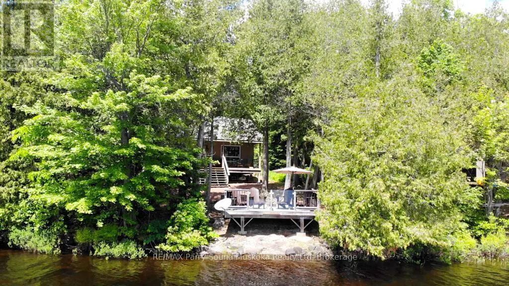 634 WA WHITESTONE LAKE