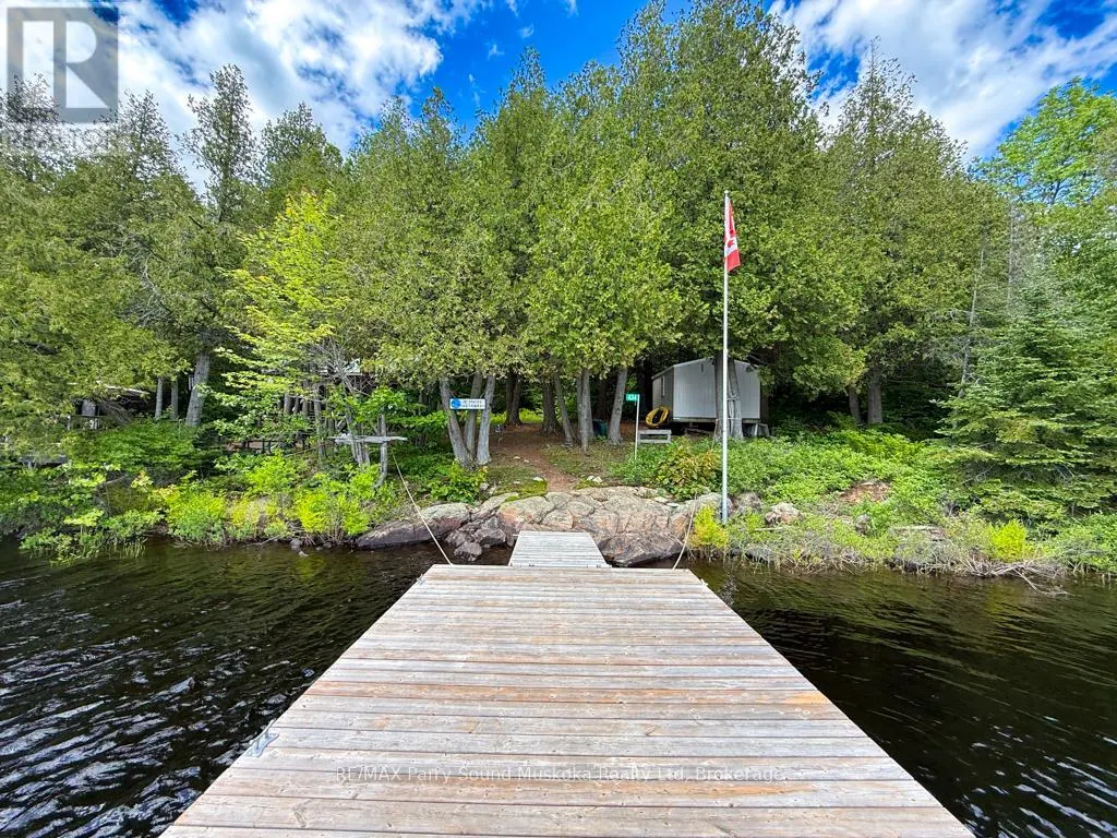 634 WA WHITESTONE LAKE