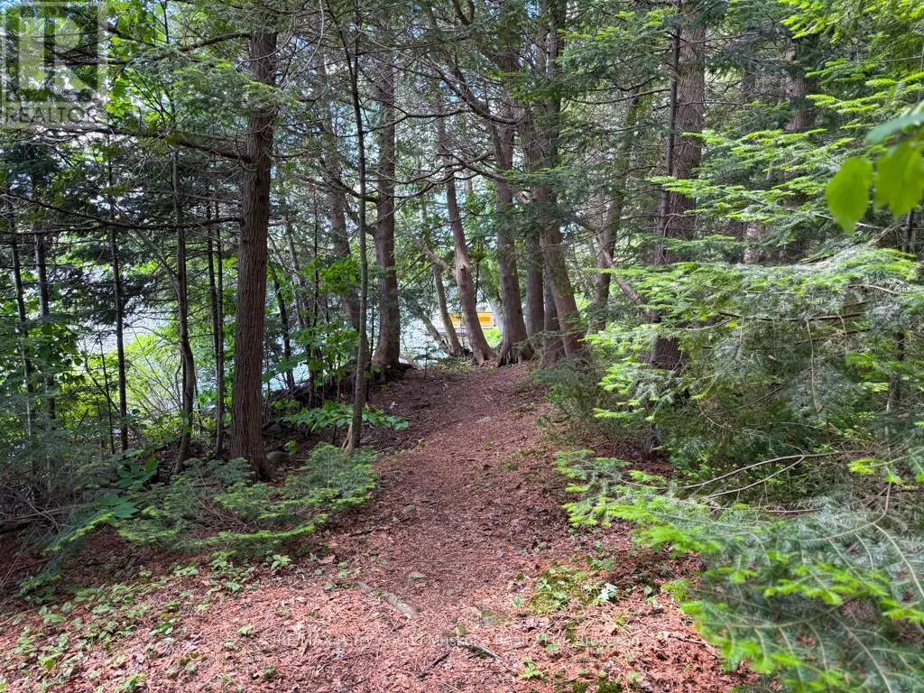 634 WA WHITESTONE LAKE