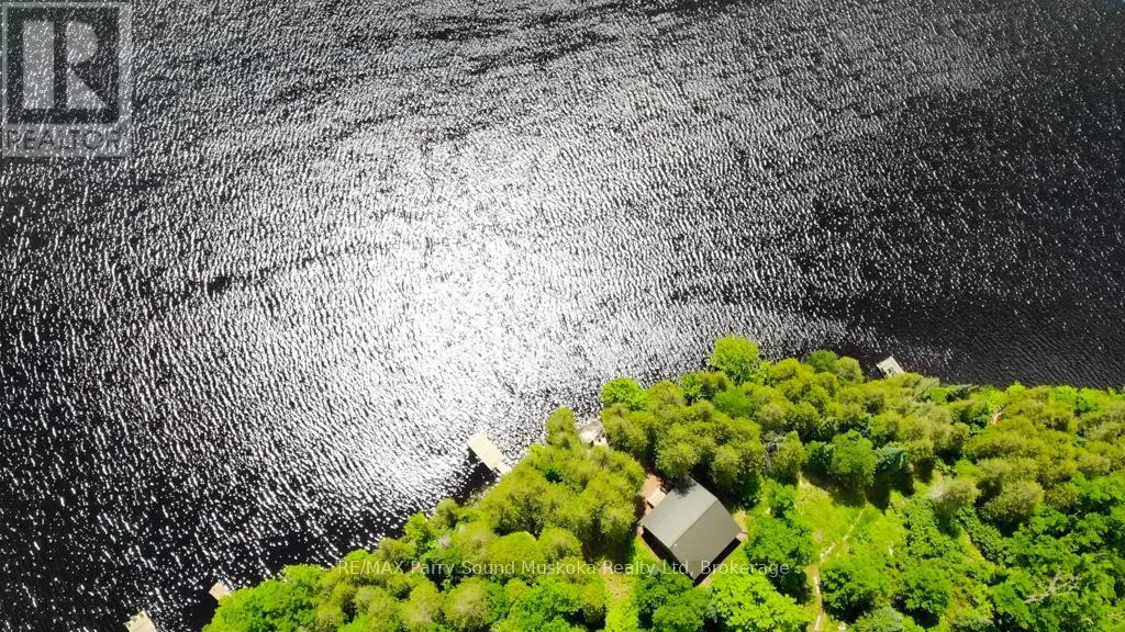 634 WA WHITESTONE LAKE