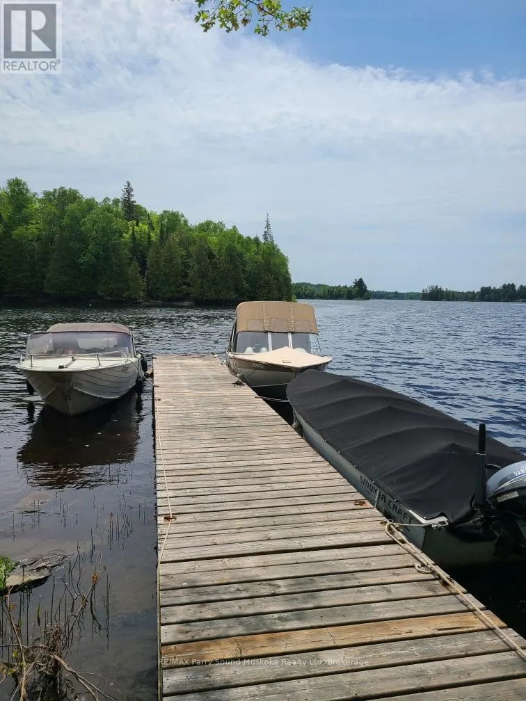 634 WA WHITESTONE LAKE