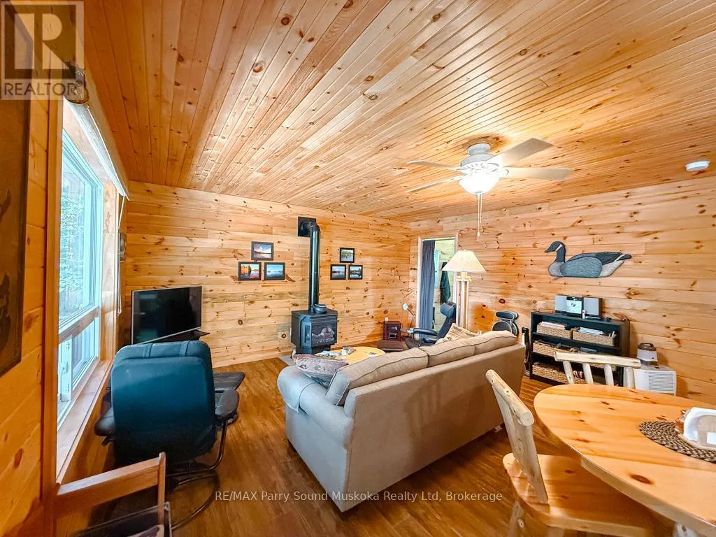 634 WA WHITESTONE LAKE