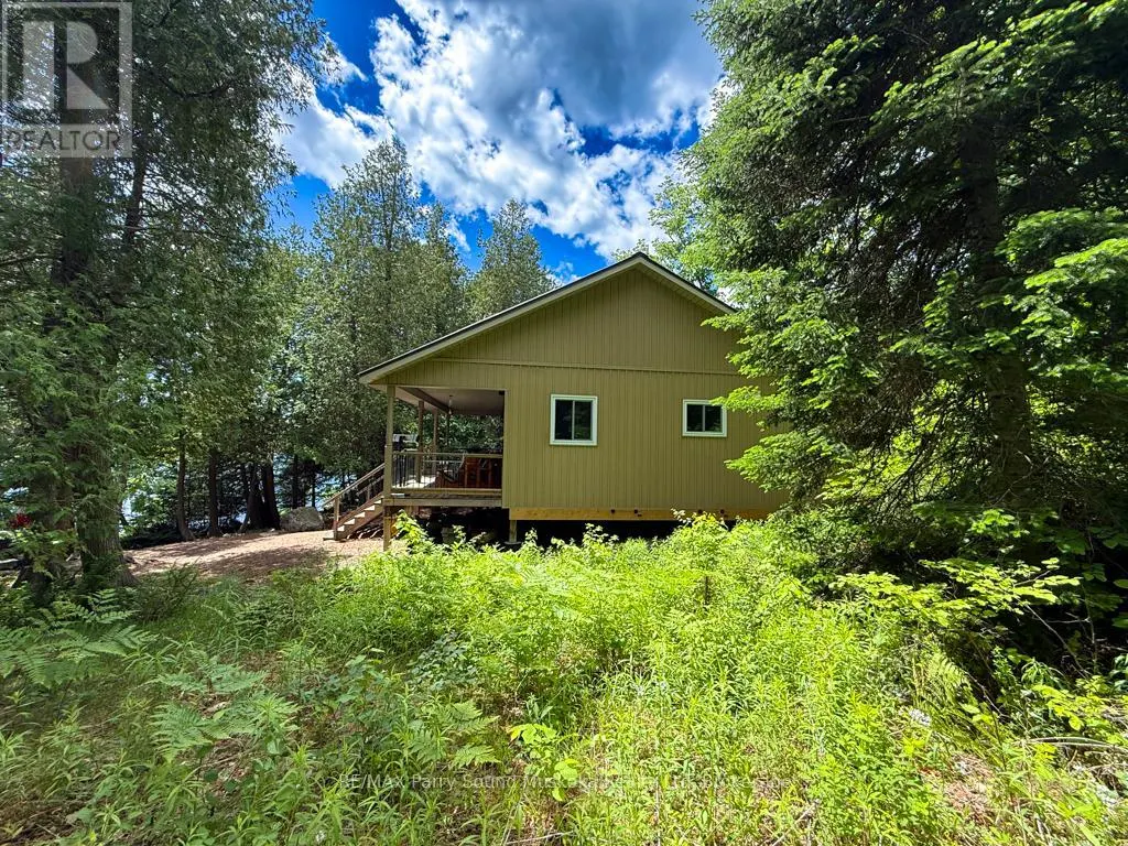 634 WA WHITESTONE LAKE