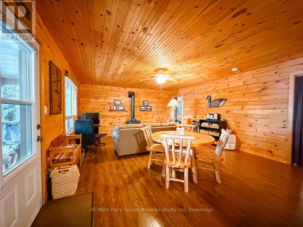 634 WA WHITESTONE LAKE