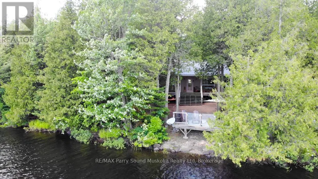 634 WA WHITESTONE LAKE