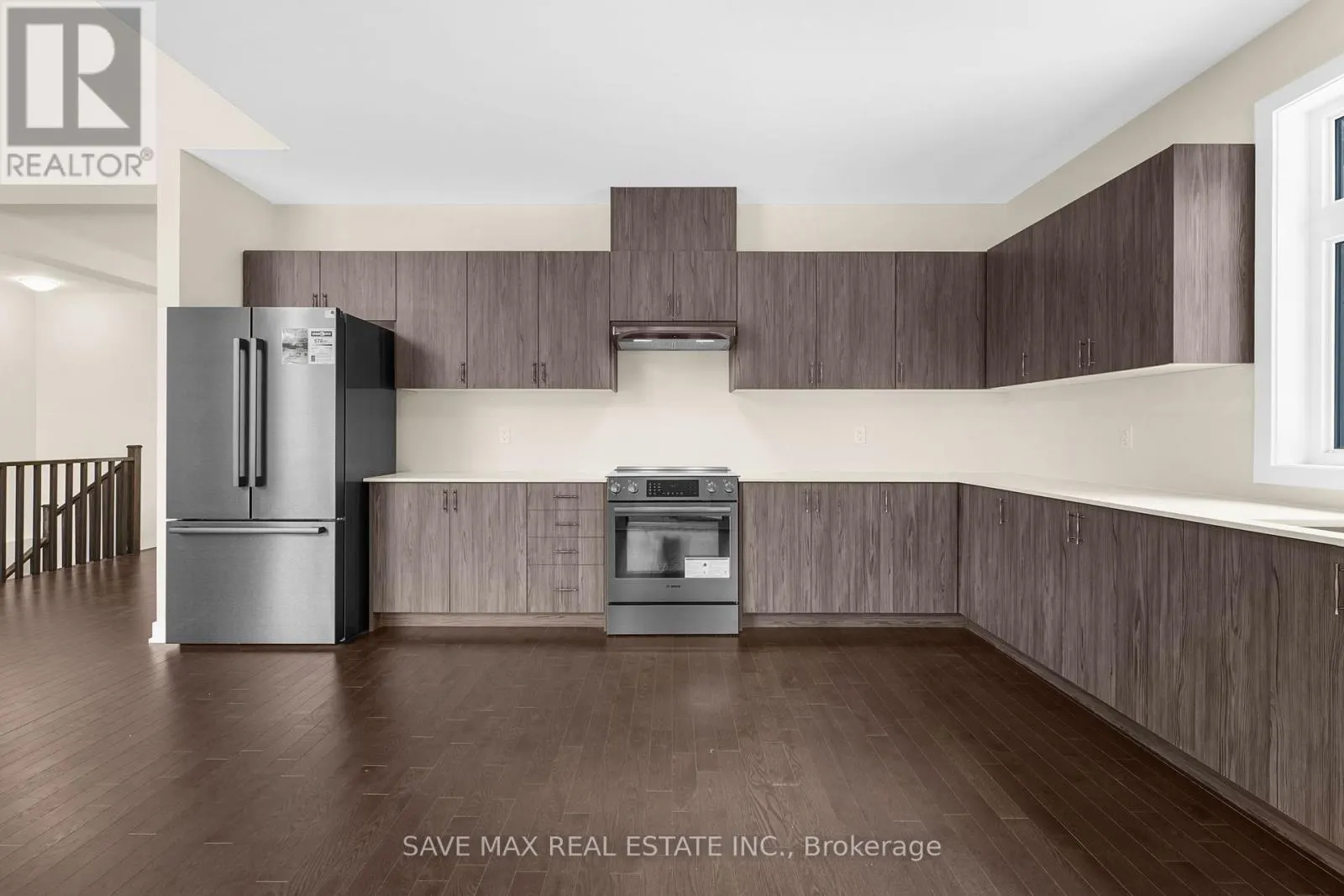 1007 KINGSRIDGE COURT