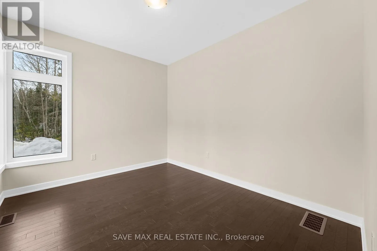 1007 KINGSRIDGE COURT