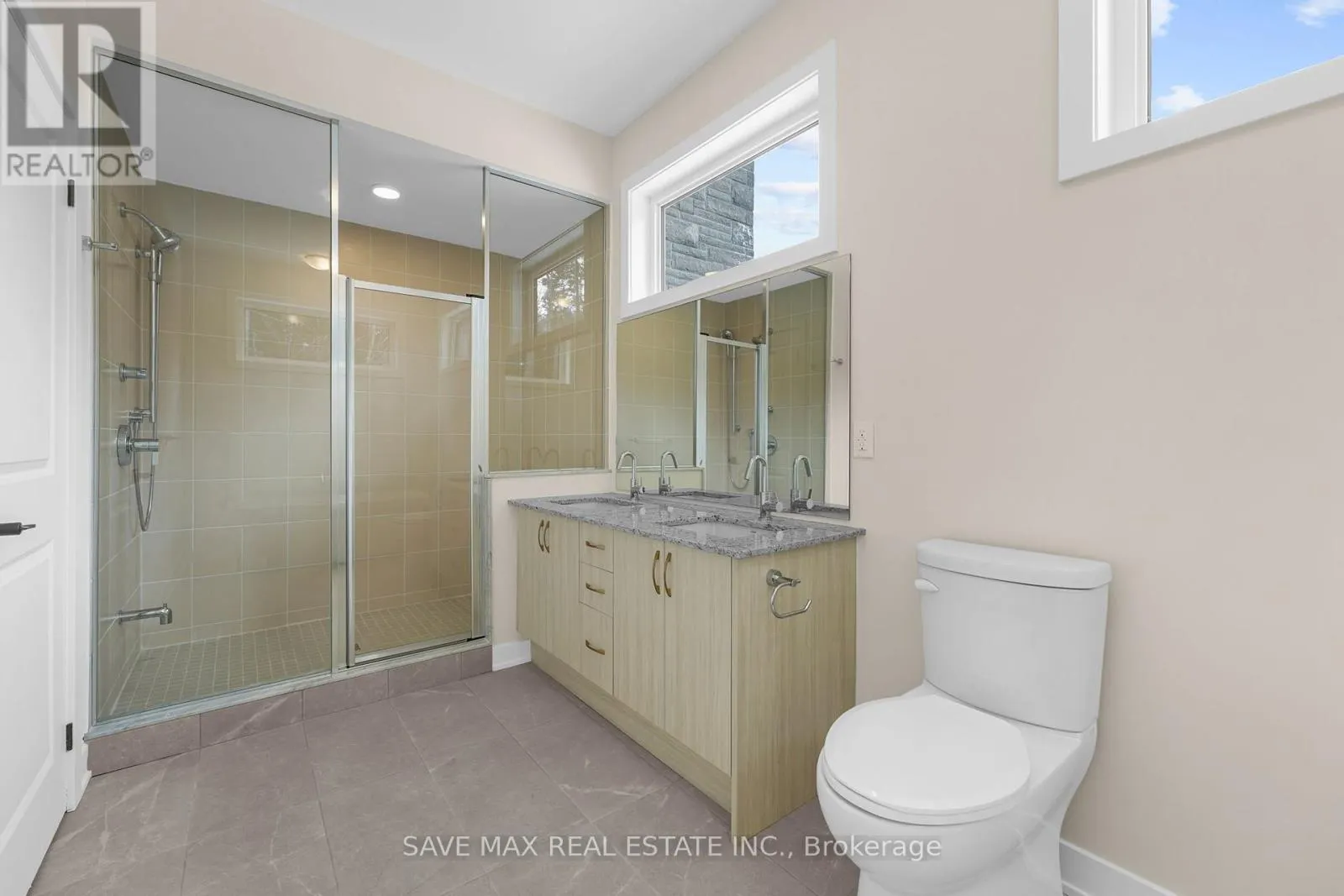 1007 KINGSRIDGE COURT