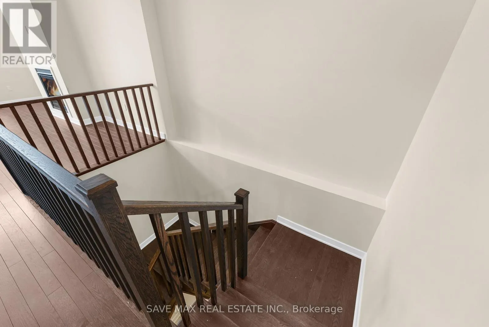 1007 KINGSRIDGE COURT