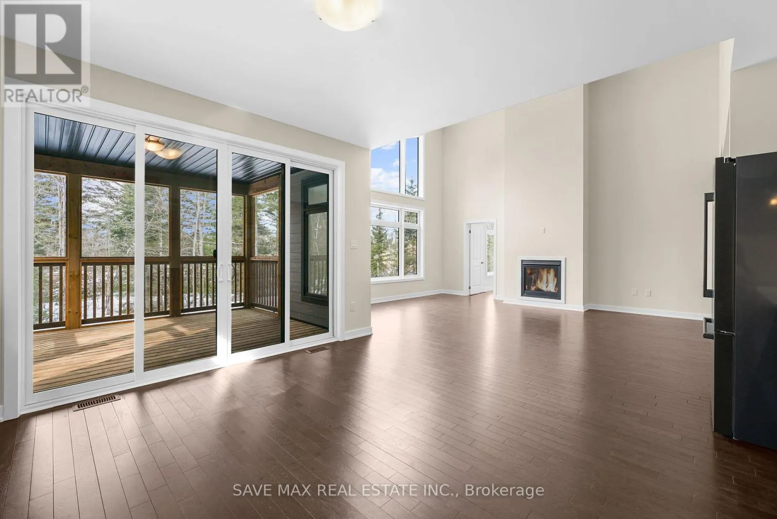 1007 KINGSRIDGE COURT