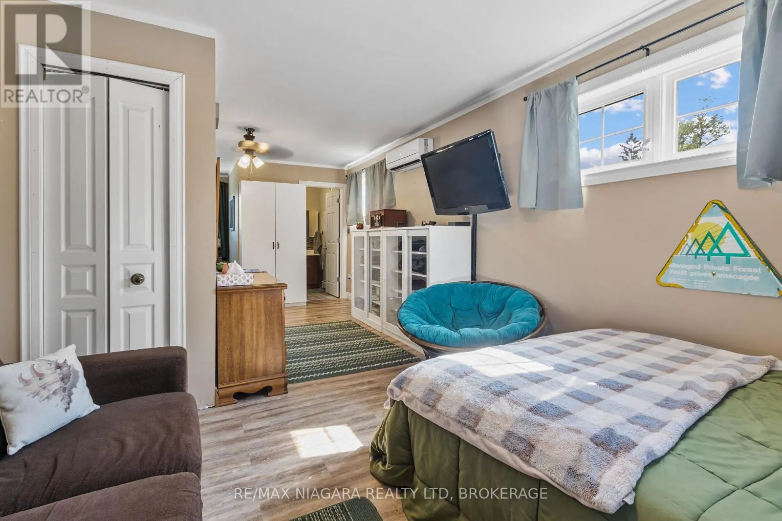 1 LINDEN AVENUE