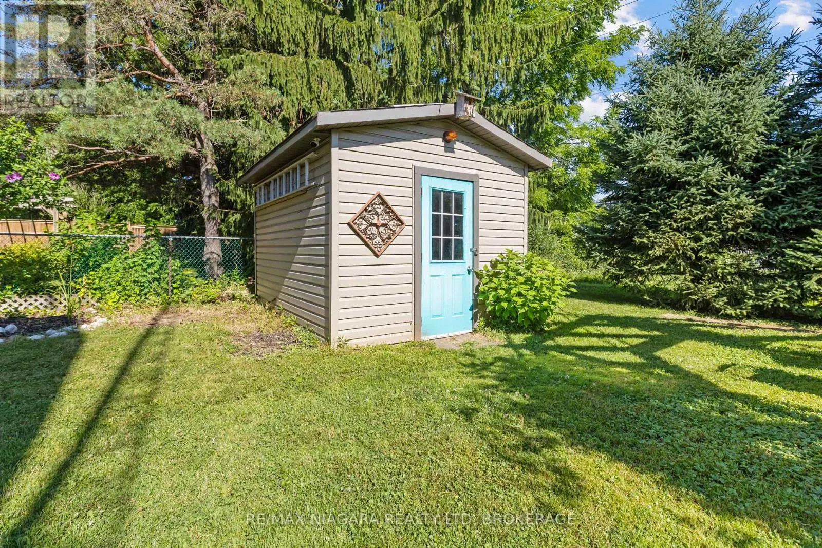 1 LINDEN AVENUE