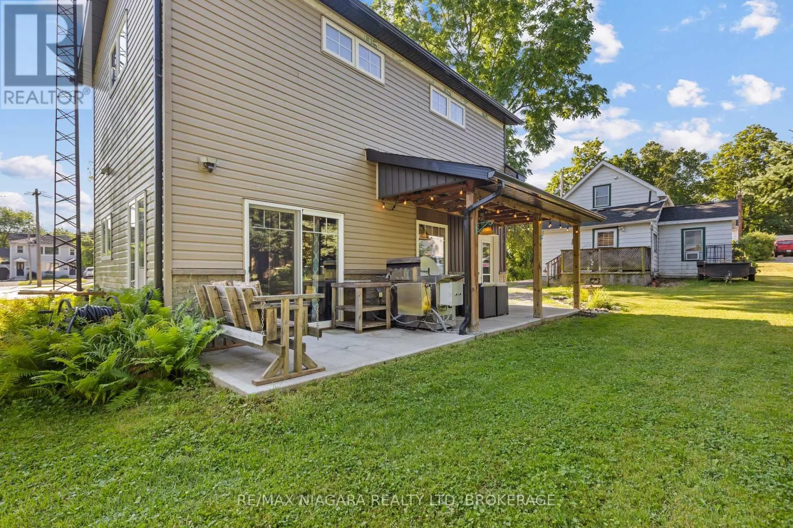 1 LINDEN AVENUE