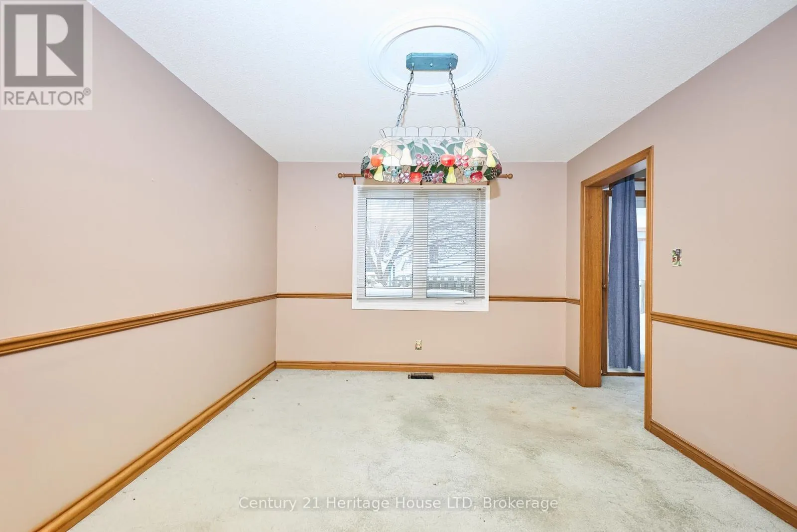20 - 2720 MEWBURN ROAD #20
