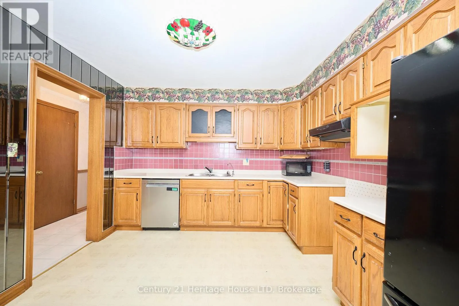 20 - 2720 MEWBURN ROAD #20