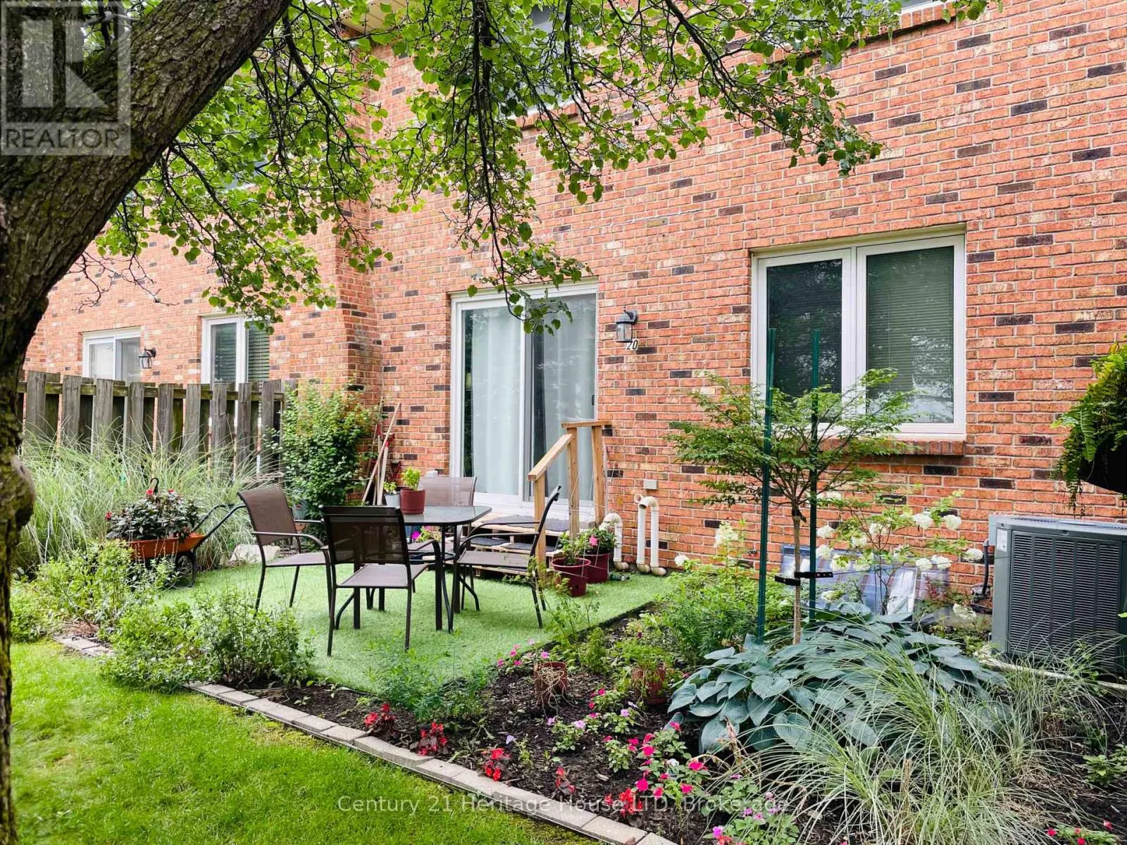 20 - 2720 MEWBURN ROAD #20