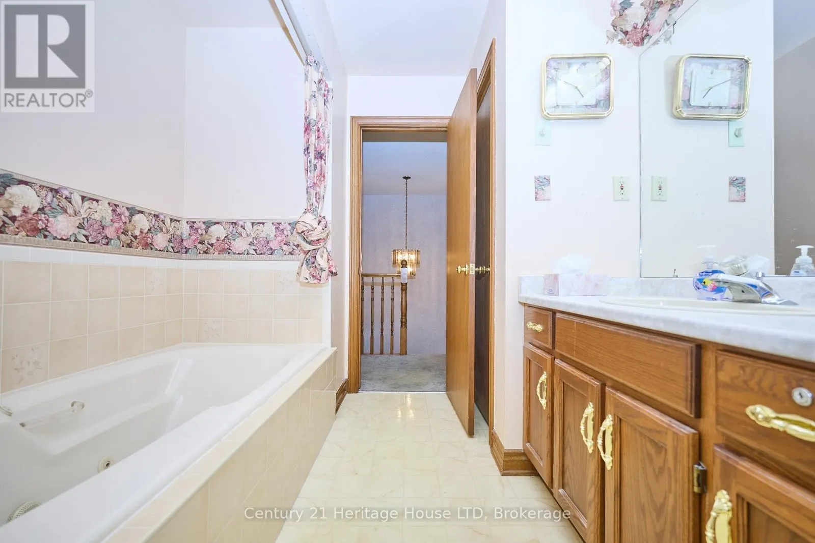 20 - 2720 MEWBURN ROAD #20