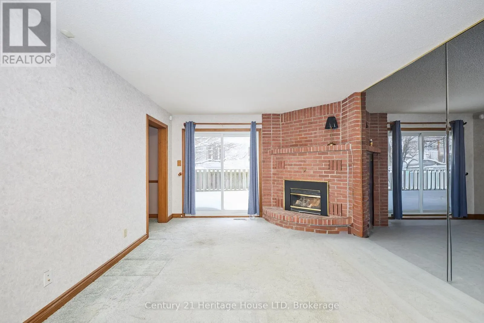 20 - 2720 MEWBURN ROAD #20