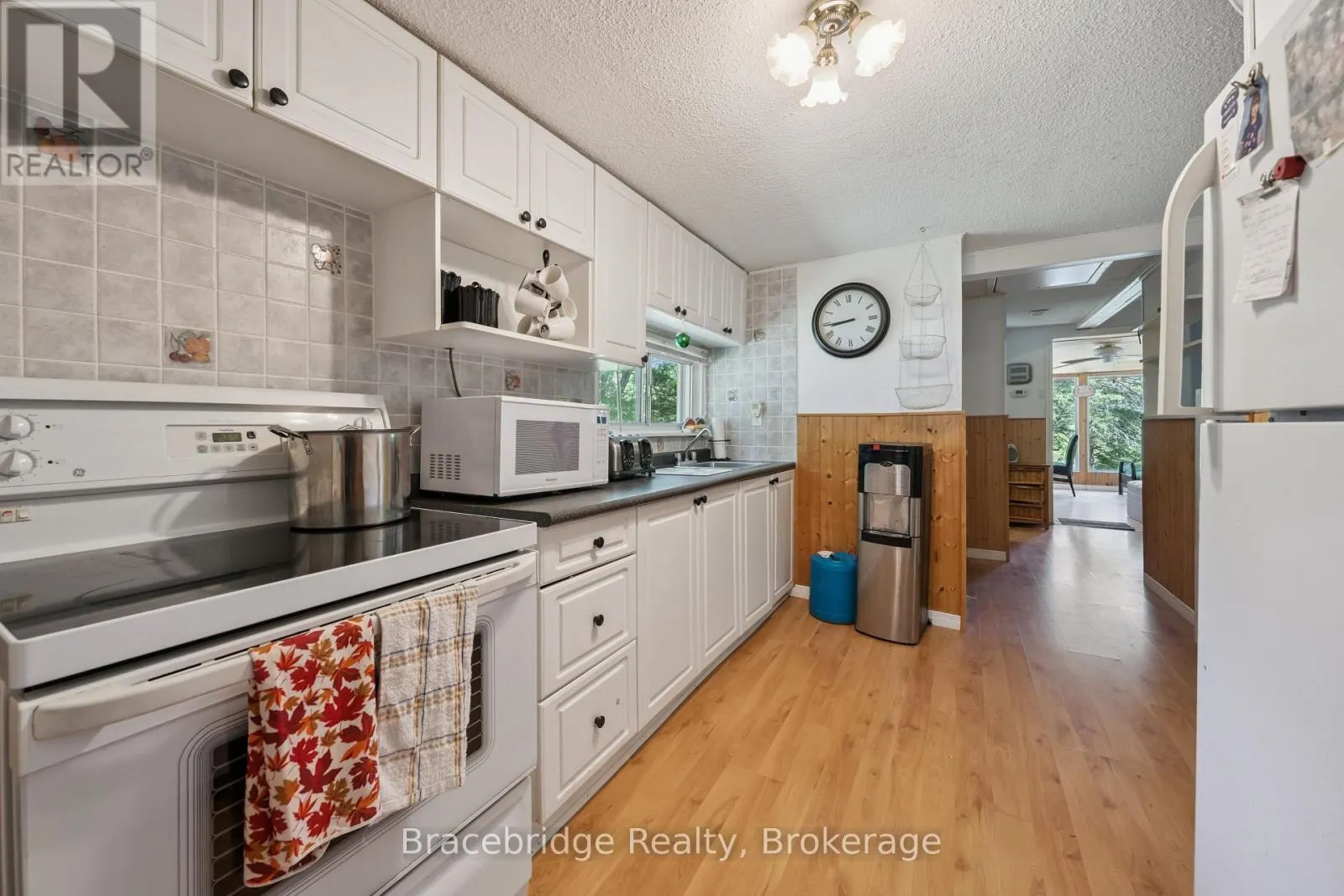 1100 COLONY ROAD