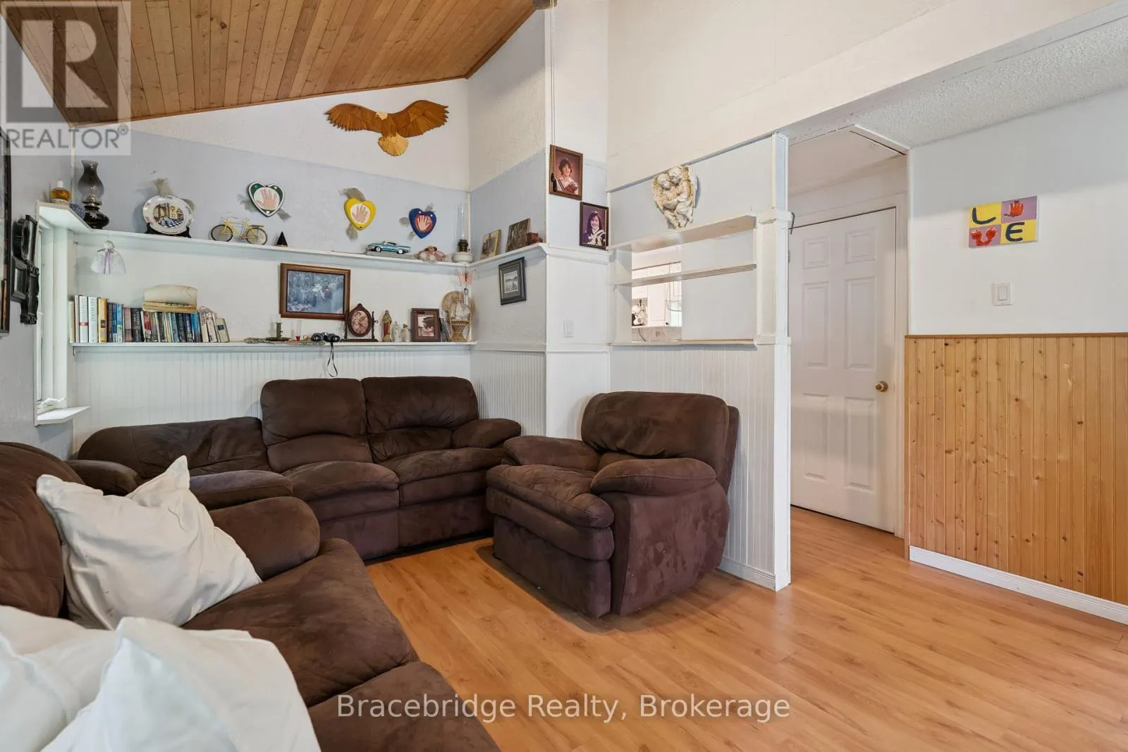 1100 COLONY ROAD