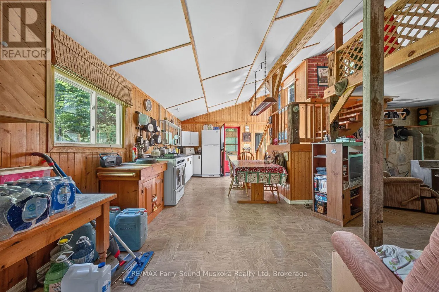 32 SHADY MAPLE TRAIL